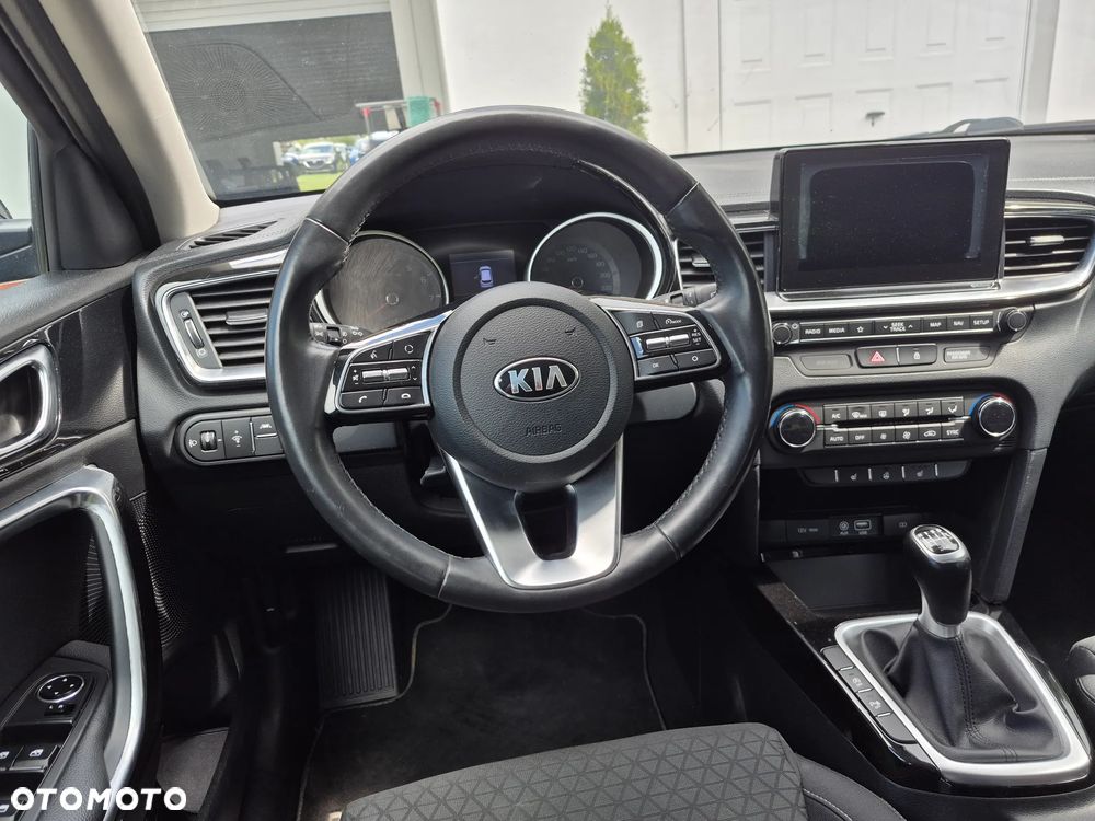Kia Ceed 1.4 T-GDI OPF Vision - 21