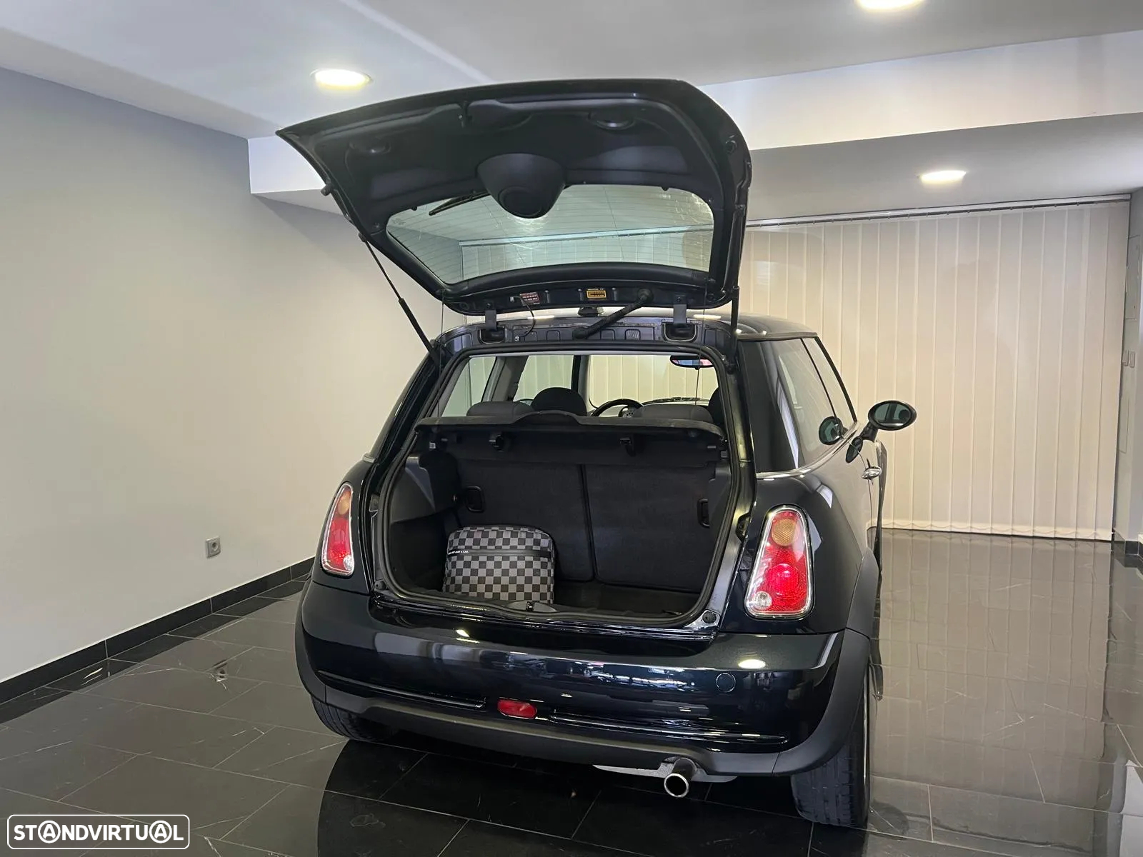 MINI 3 Portas One 1.6 - 16