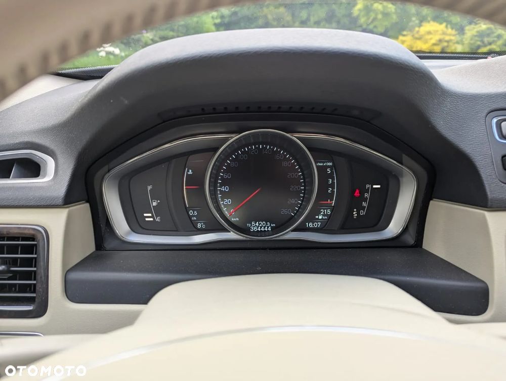 Volvo XC 70 D4 AWD Summum - 11