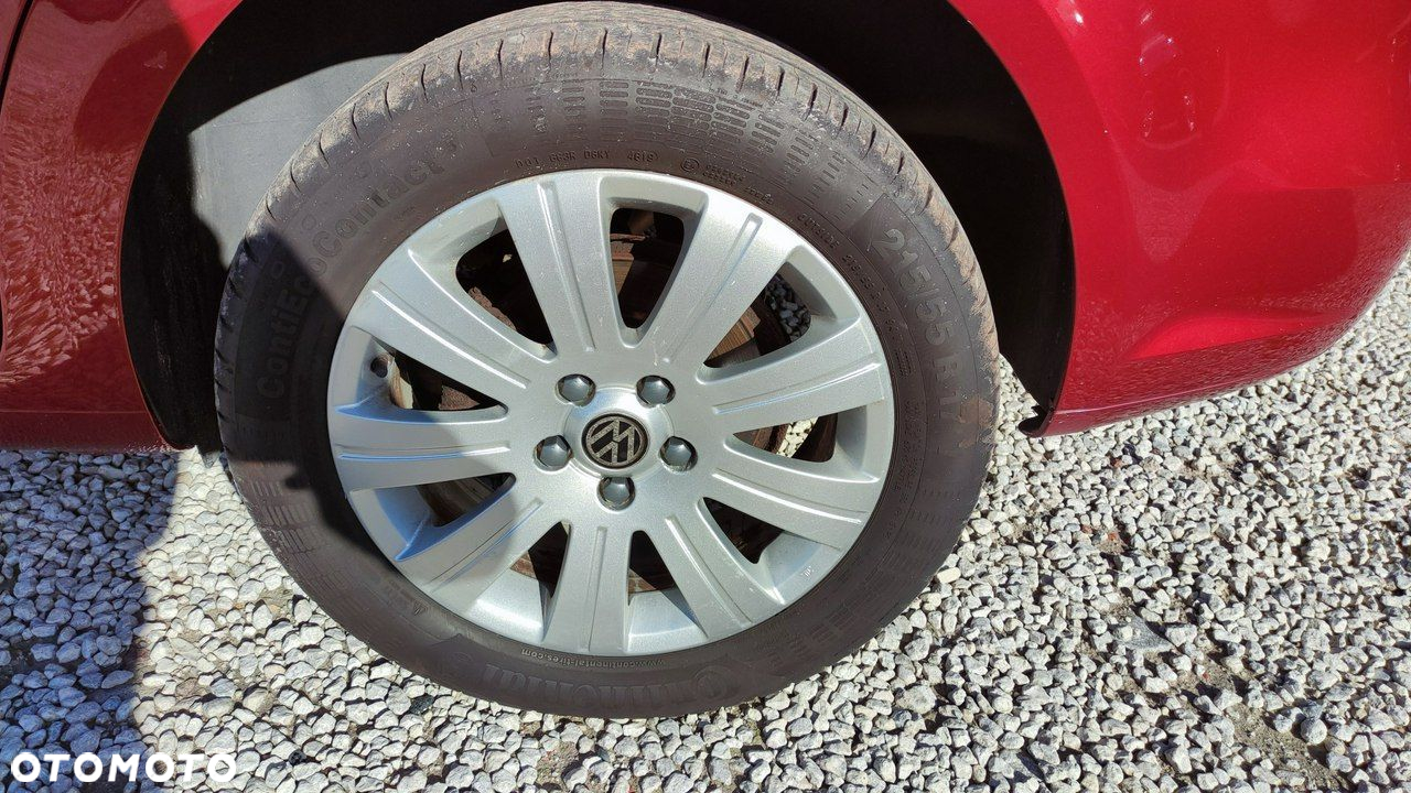 Volkswagen Touran - 22