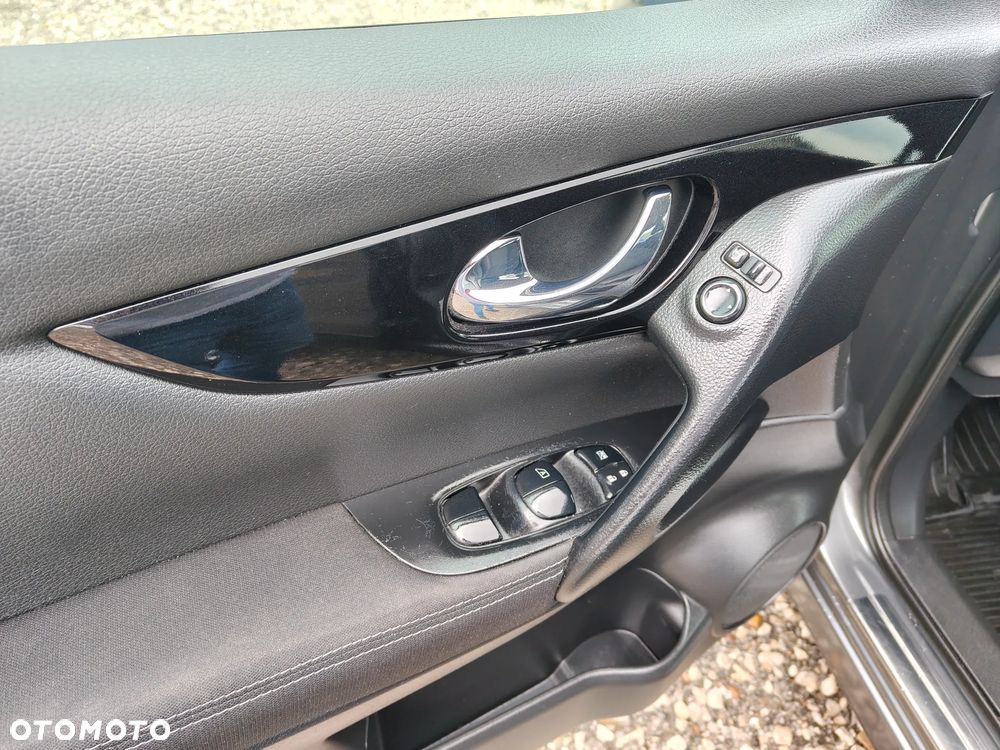 Nissan Qashqai 1.2 DIG-T Acenta EU6 - 19