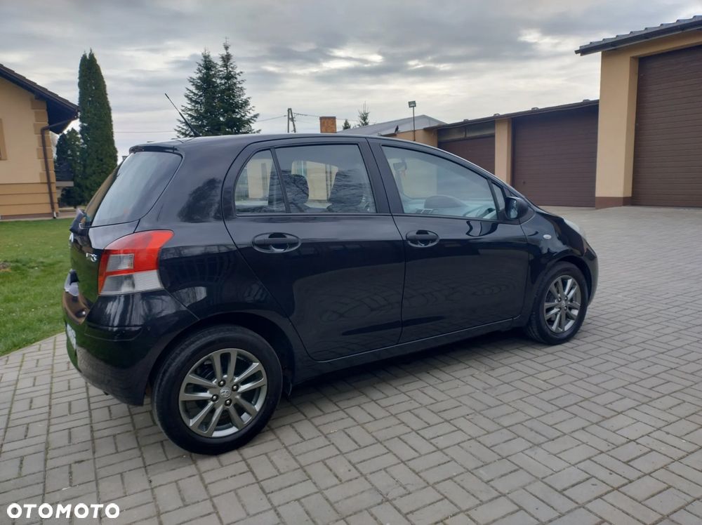 Toyota Yaris 1.33 Active - 11