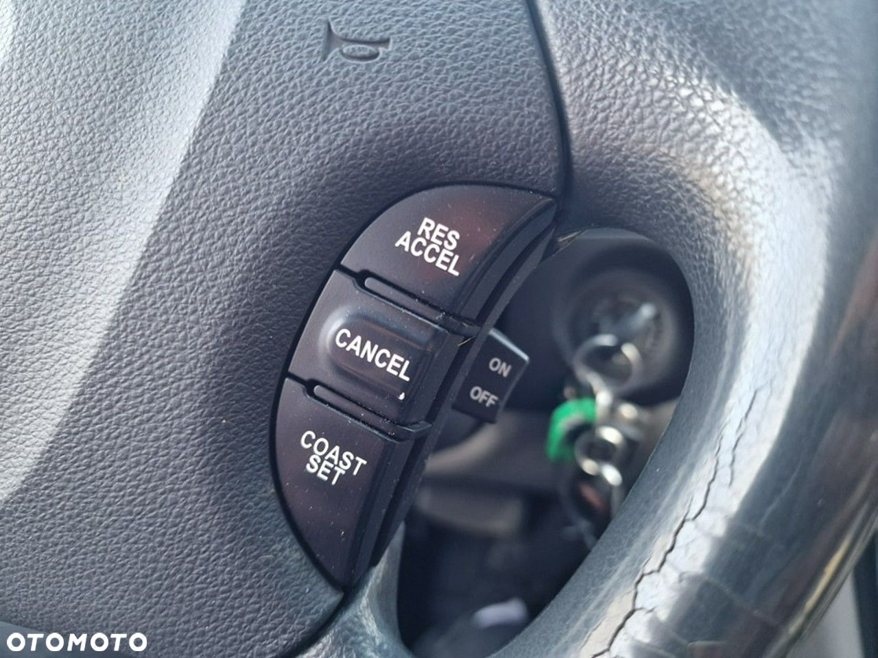 Kia Carnival 2.9 CRDi EX - 12
