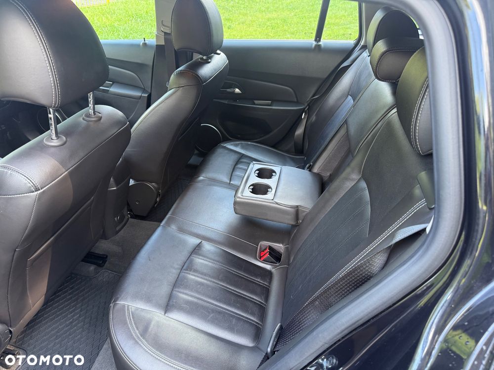 Chevrolet Cruze 1.7 LT - 19