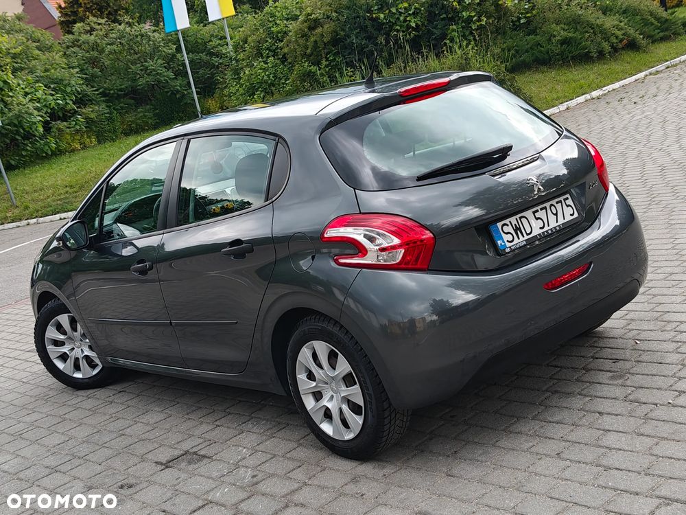 Peugeot 208 1.2 PureTech Style - 1