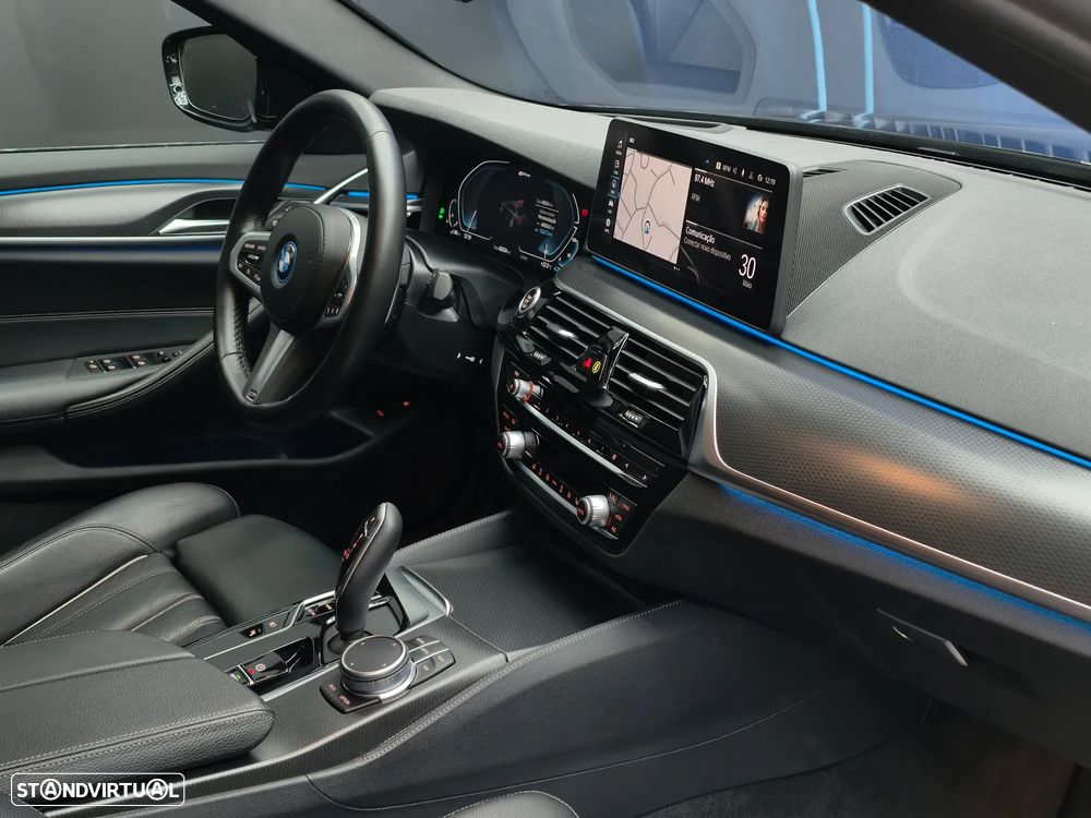 BMW 530 e Pack M - 8