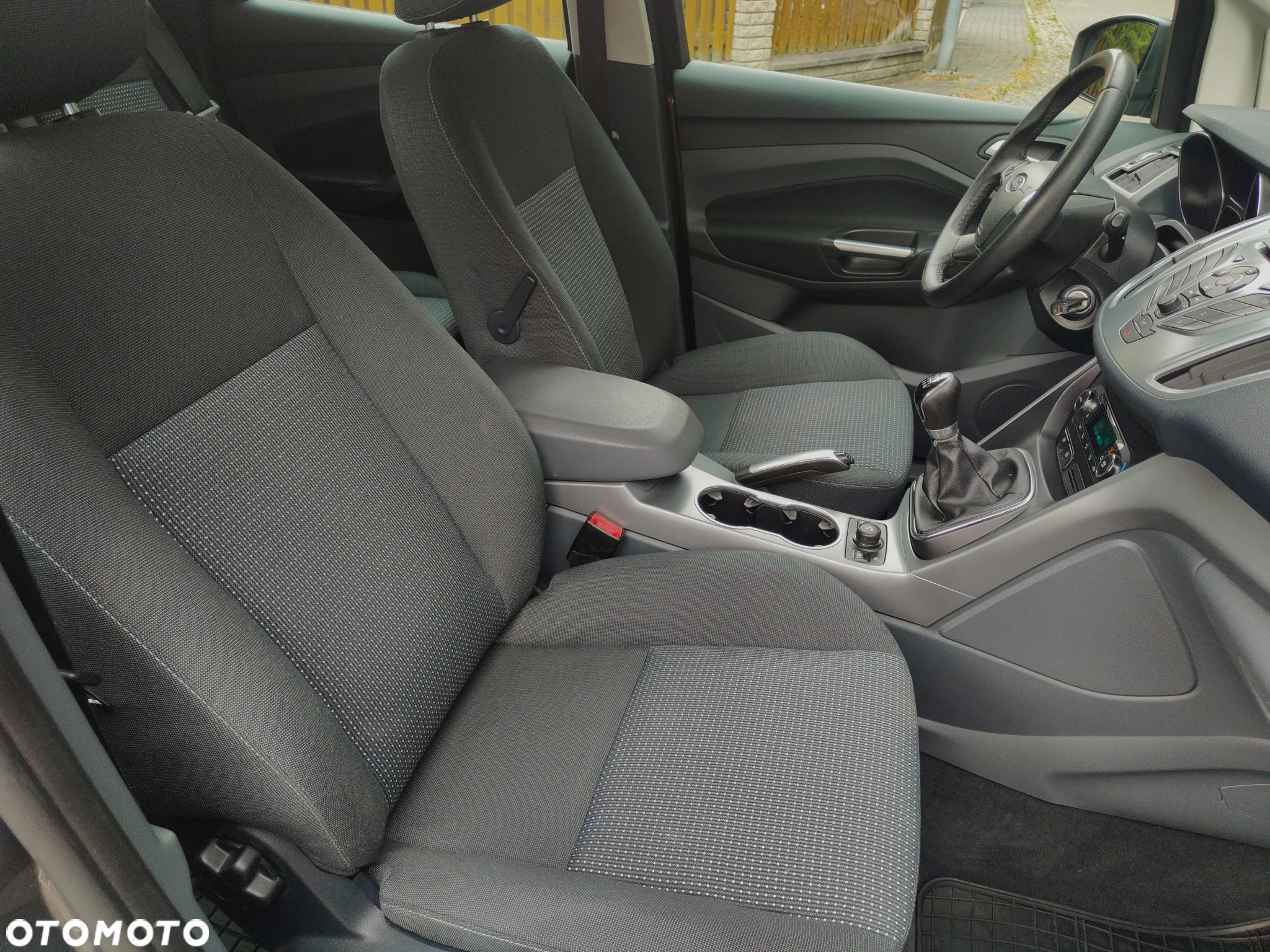 Ford C-MAX 1.6 Titanium - 27