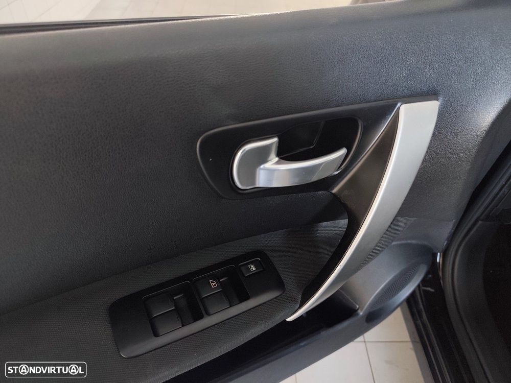 Nissan Qashqai 1.5 dCi Acenta - 18