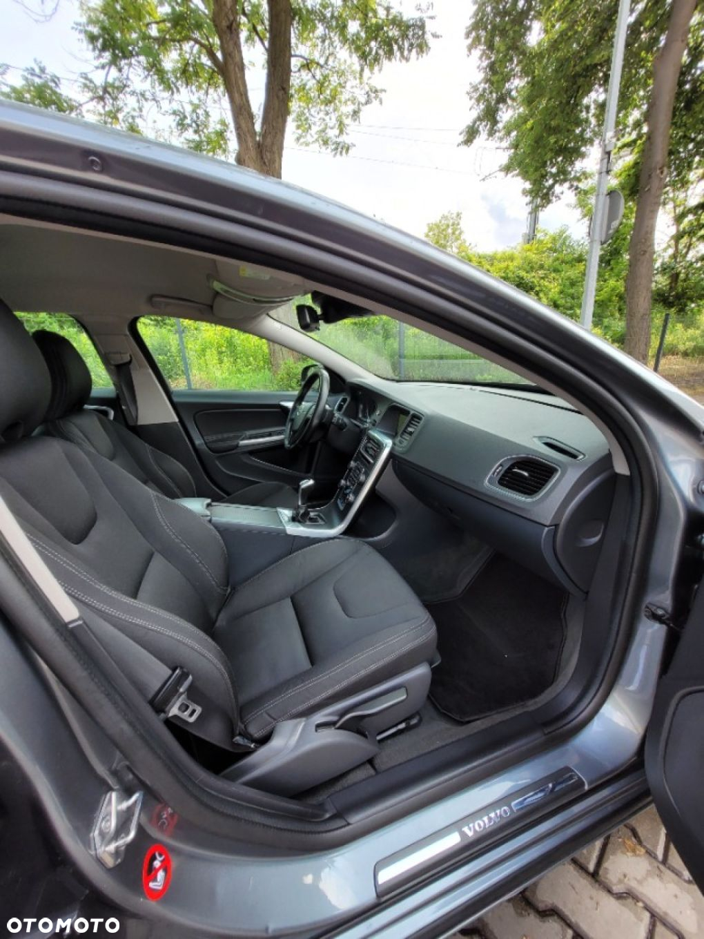Volvo V60 D2 Summum - 18