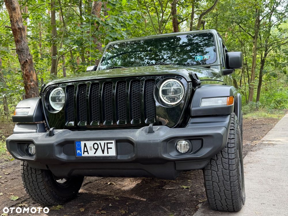 Jeep Wrangler - 22