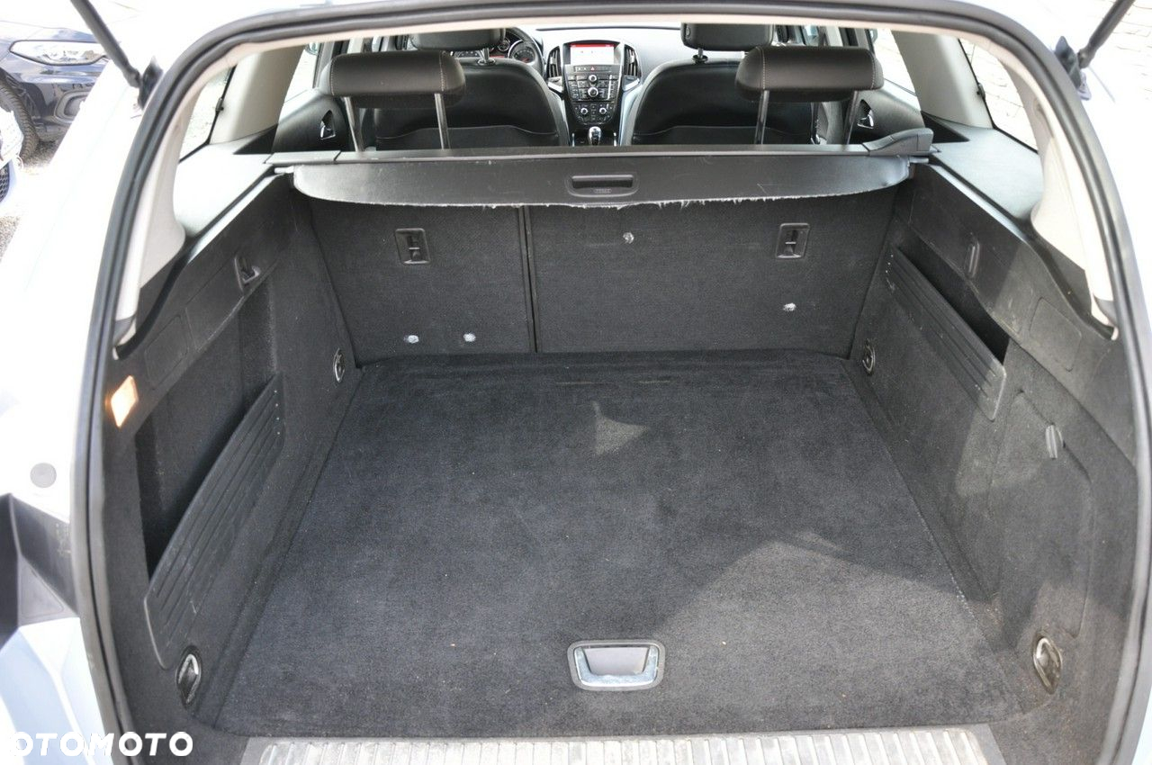 Opel Astra 1.4 Turbo Cosmo - 21
