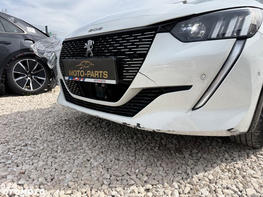 Peugeot 208 - 28