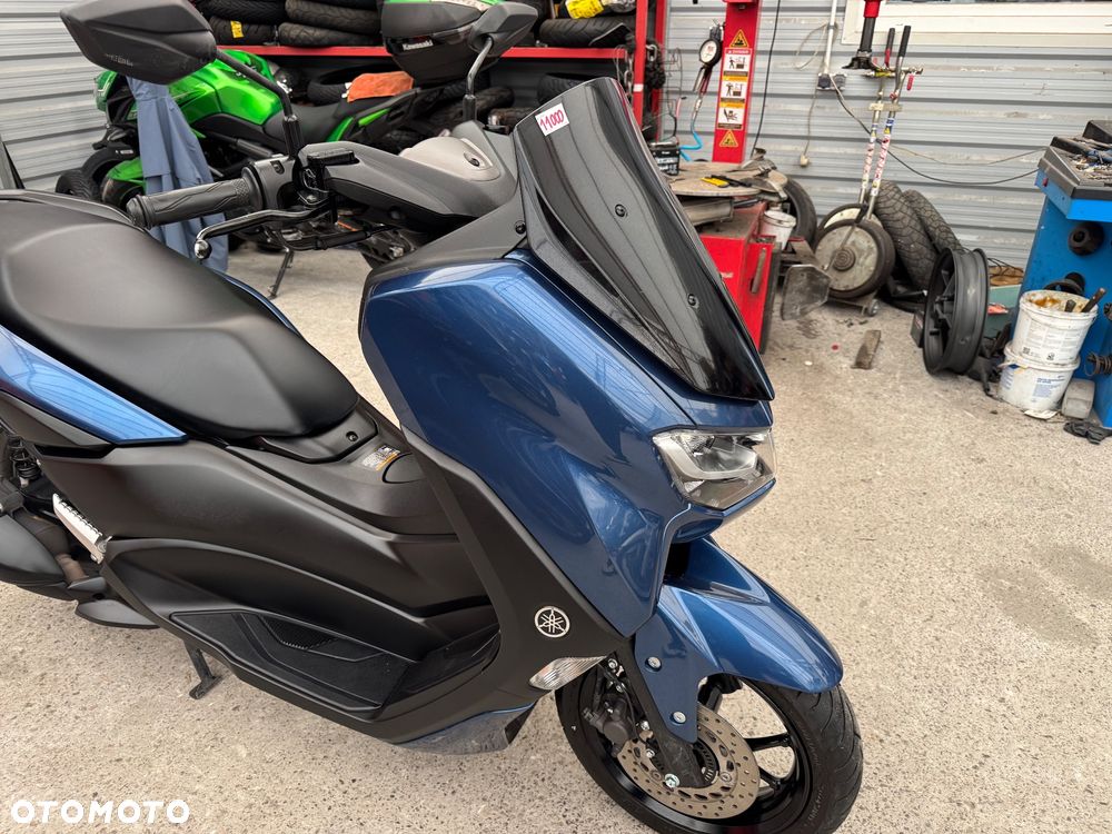 Yamaha NMAX - 10