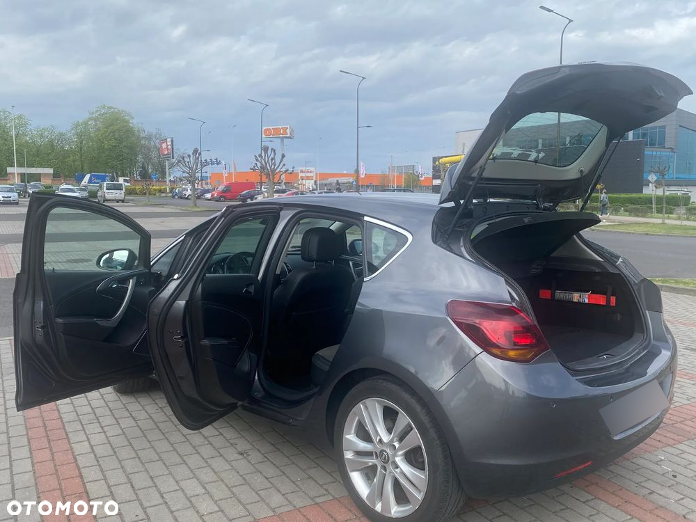 Opel Astra IV 1.7 CDTI Cosmo - 14