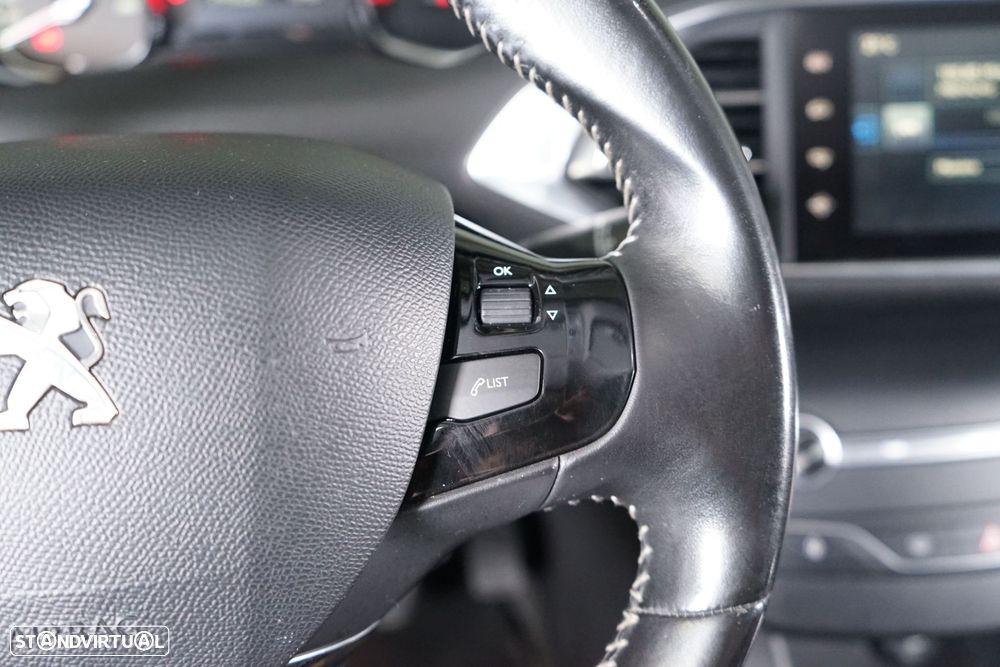 Peugeot 308 1.6 e-HDi Allure - 21