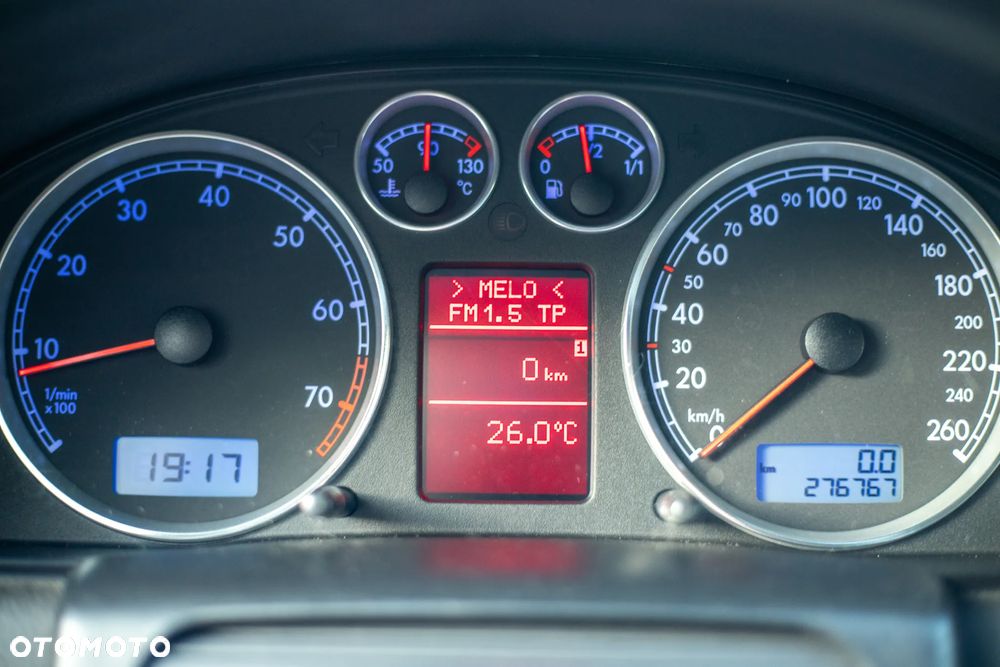 Volkswagen Passat 1.8T Highline - 27