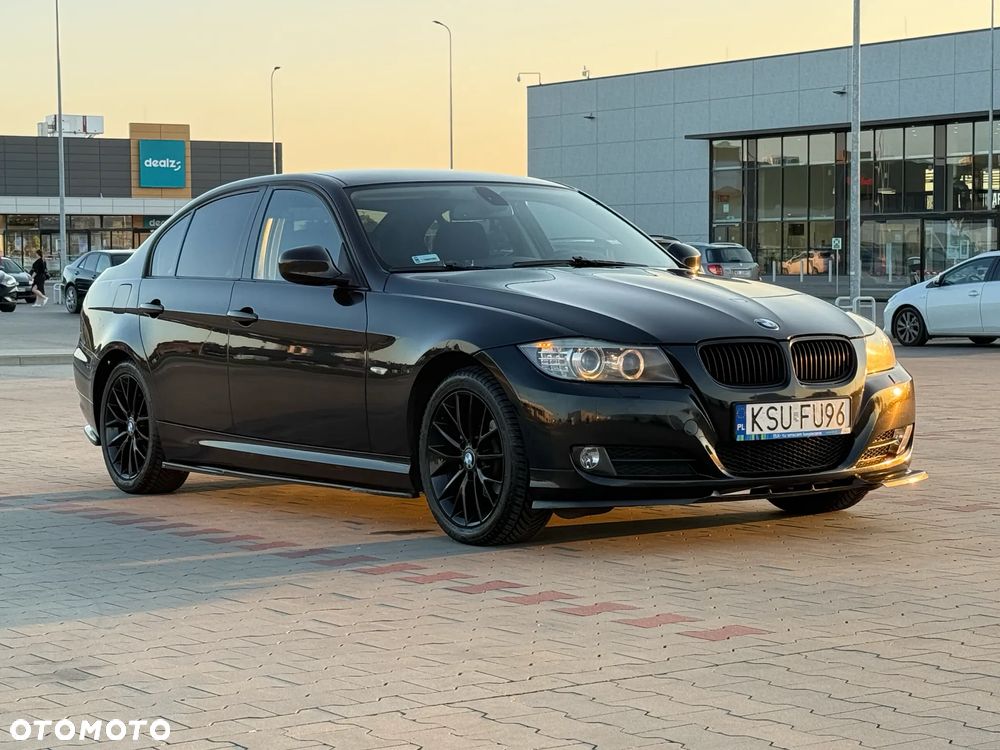 BMW Seria 3 320i - 1