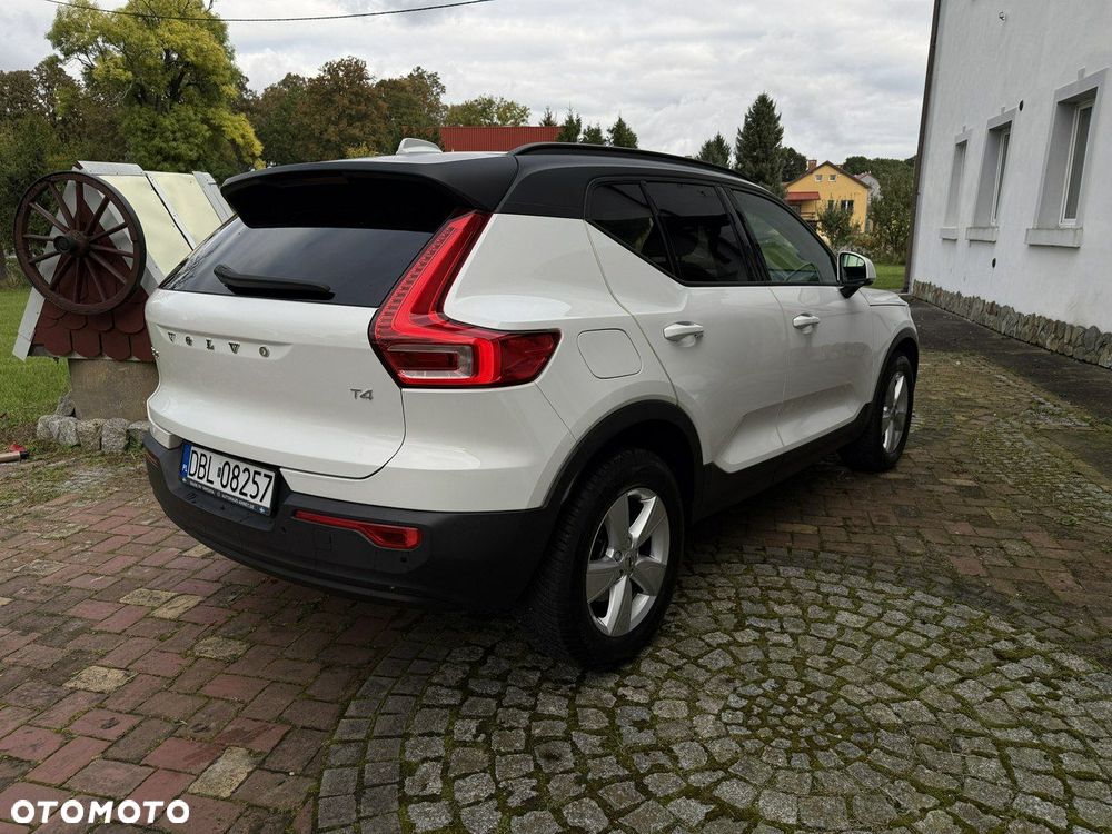 Volvo XC 40 T4 Geartronic Momentum - 4