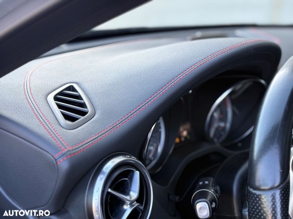 Mercedes-Benz GLA 220 CDI 4MATIC 7G-DCT AMG Line - 31