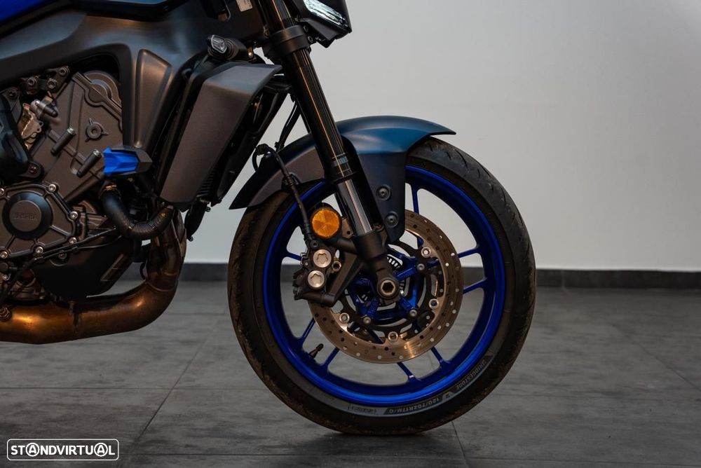 Yamaha MT-09 Y-AMT - 16