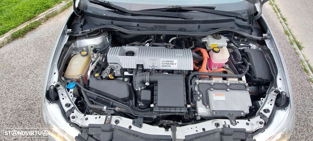 Toyota Auris Touring Sports 1.8 HSD Exclusive - 6