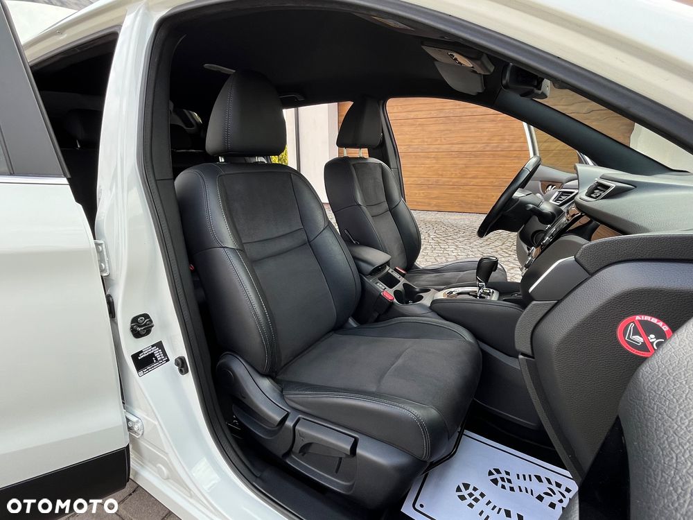Nissan Qashqai - 25