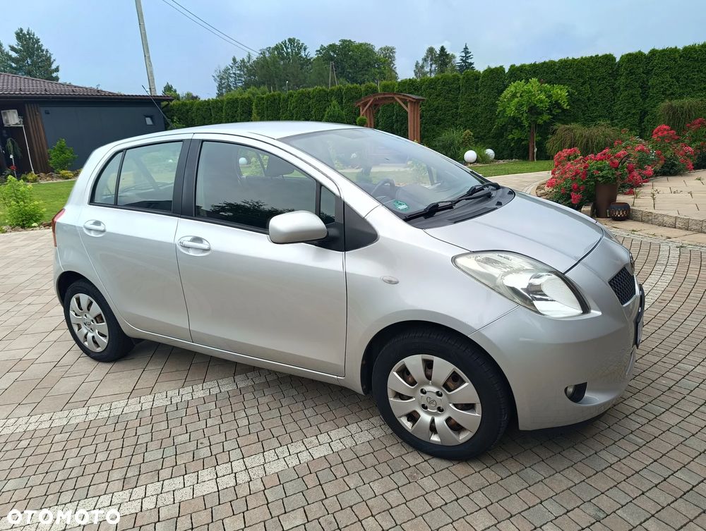 Toyota Yaris 1.0 VVT-i - 22