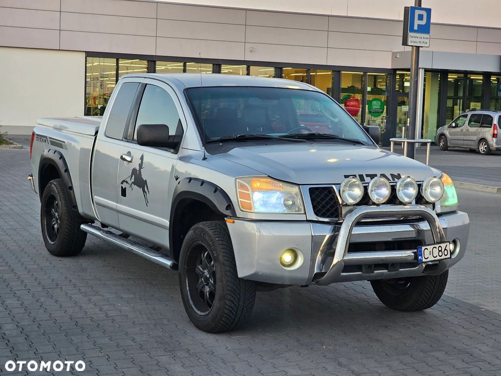 Nissan Titan 5.6 V8 SE Crew Cab - 14