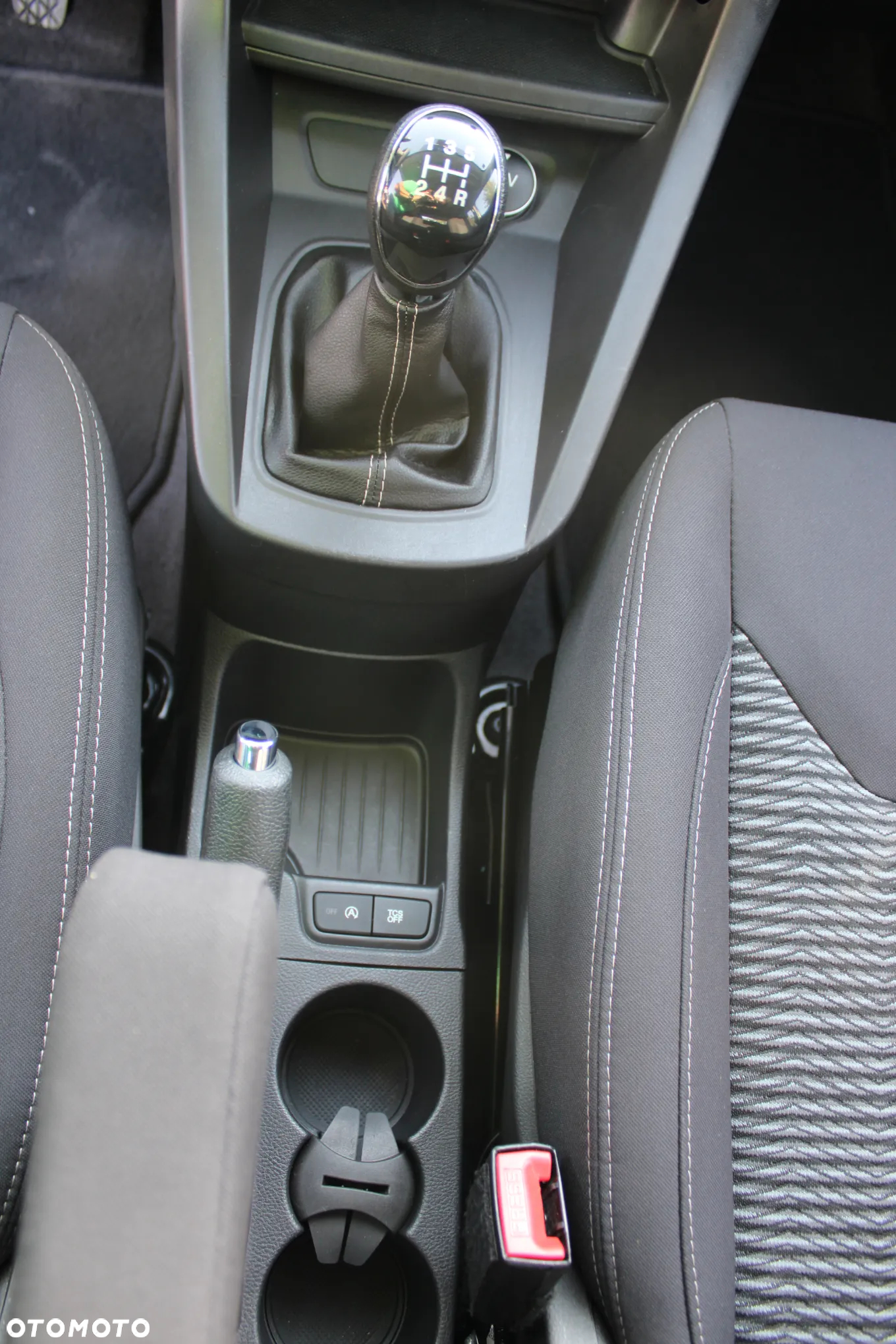 Ford Ka+ 1.2 S&S White - 27