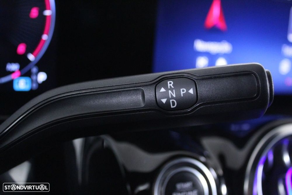 Mercedes-Benz GLA 180 d AMG Line - 26