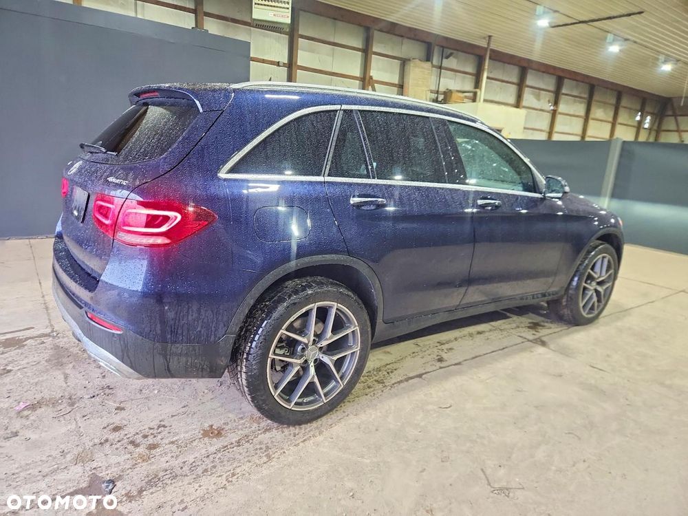 Mercedes-Benz GLC 300 4Matic 9G-TRONIC - 4
