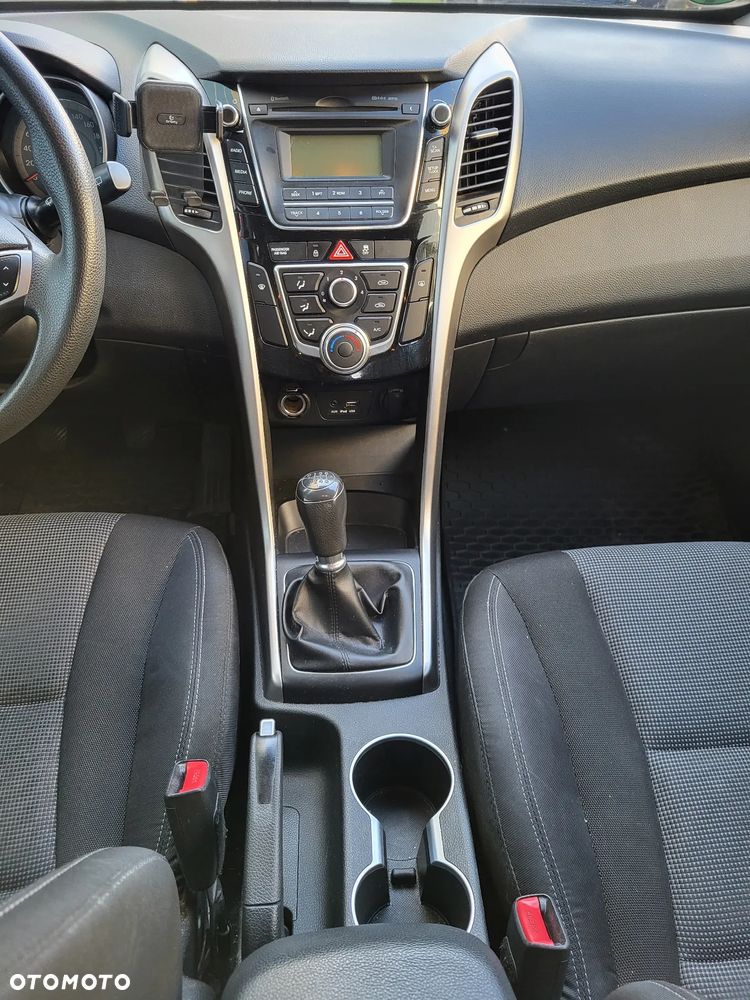 Hyundai i30 1.6 CRDi BlueDrive Classic - 14