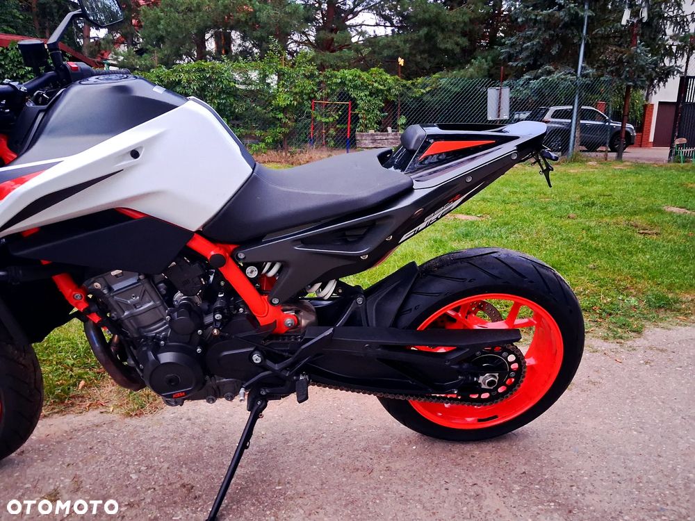 KTM DUKE 890 - 10