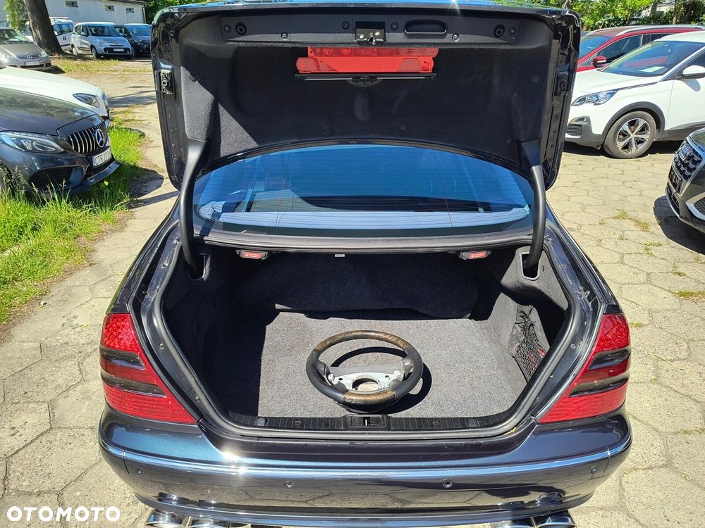 Mercedes-Benz Klasa E - 20