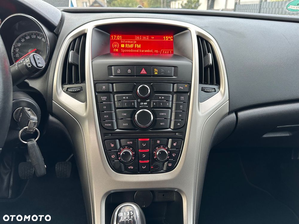 Opel Astra 1.4 Turbo 150 Jahre - 24