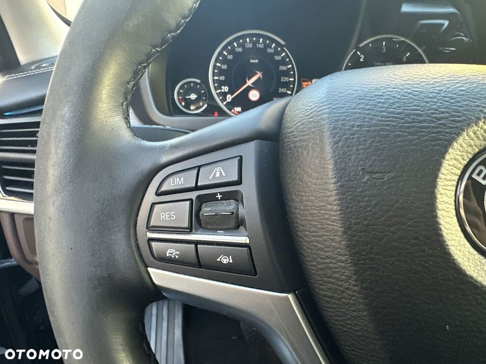 BMW X5 xDrive25d - 17