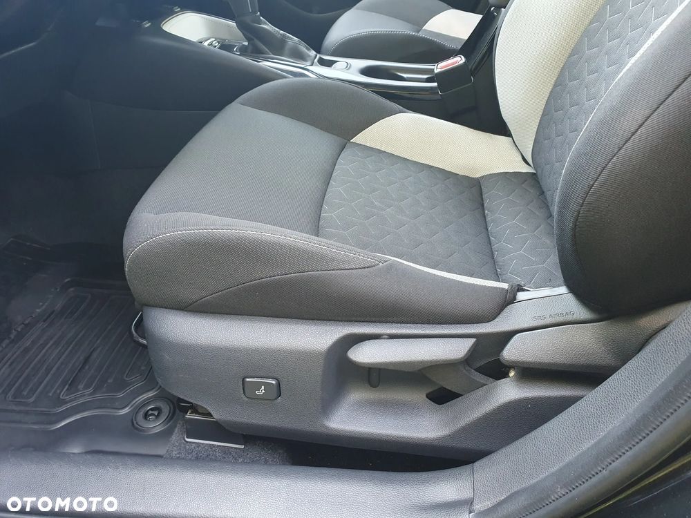 Toyota Corolla 1.8 Hybrid Comfort - 22