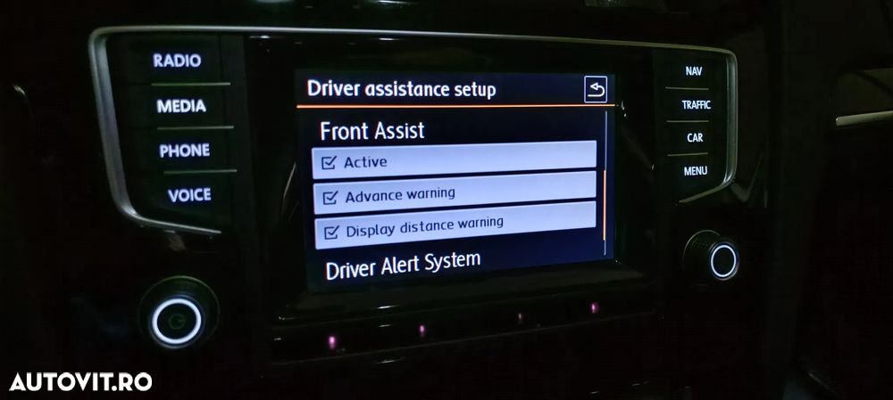 Volkswagen Golf Variant 1.6 TDI DPF Highline - 18