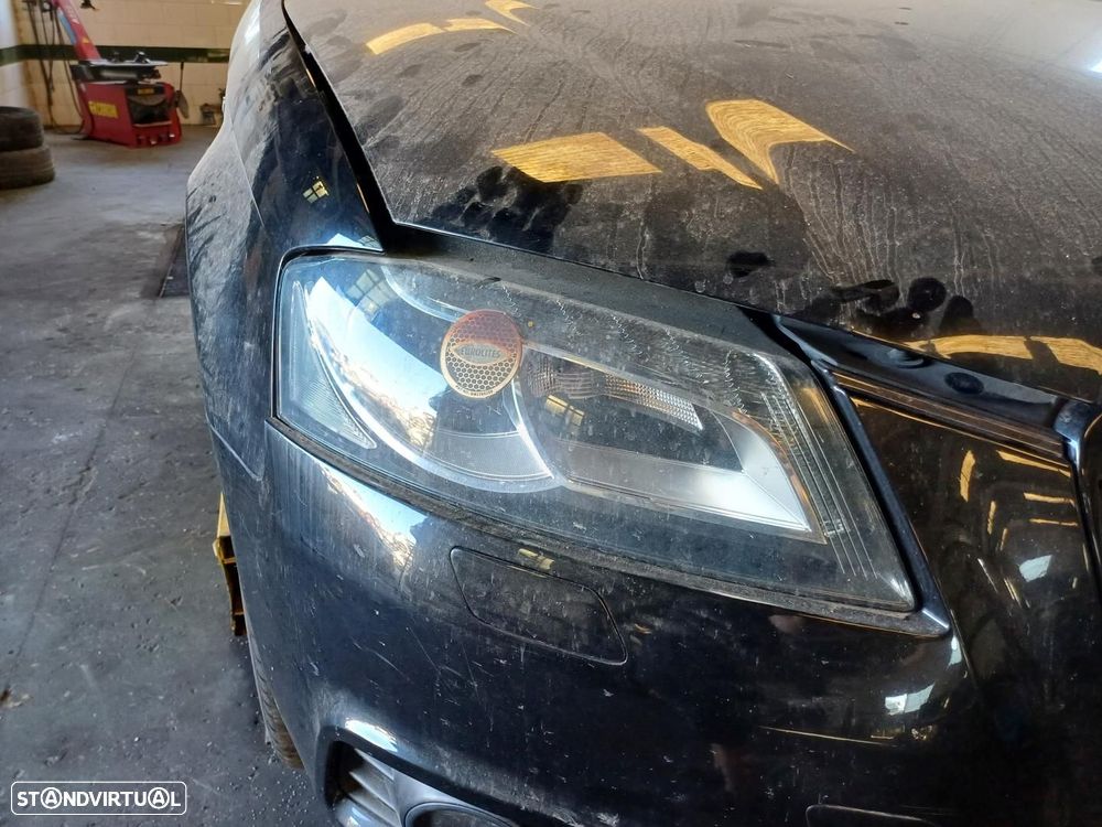 FAROL DIREITO AUDI A3 CABRIO 8P7 - 1