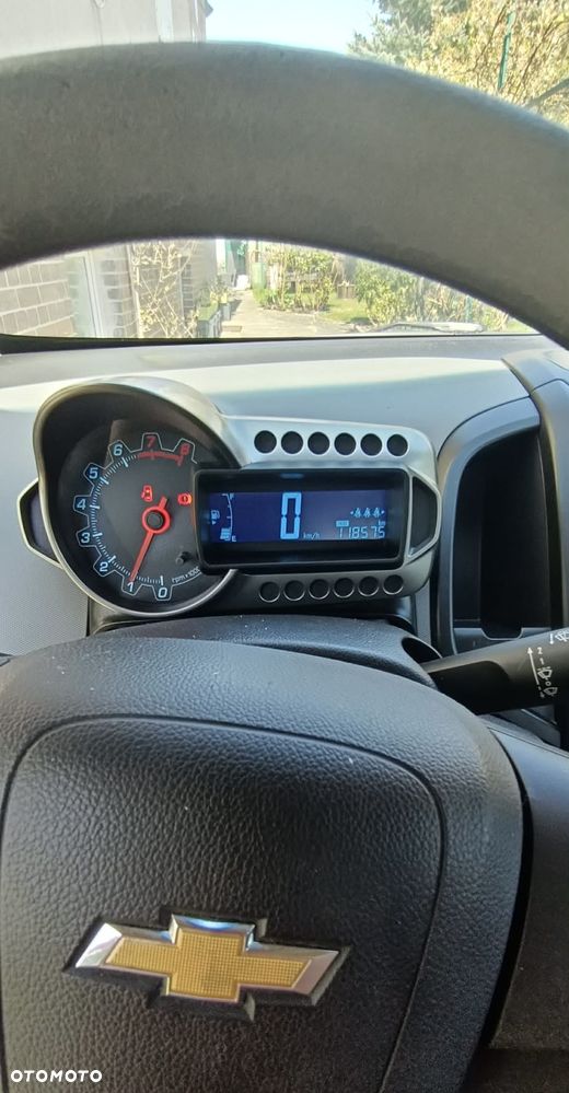 Chevrolet Aveo - 7