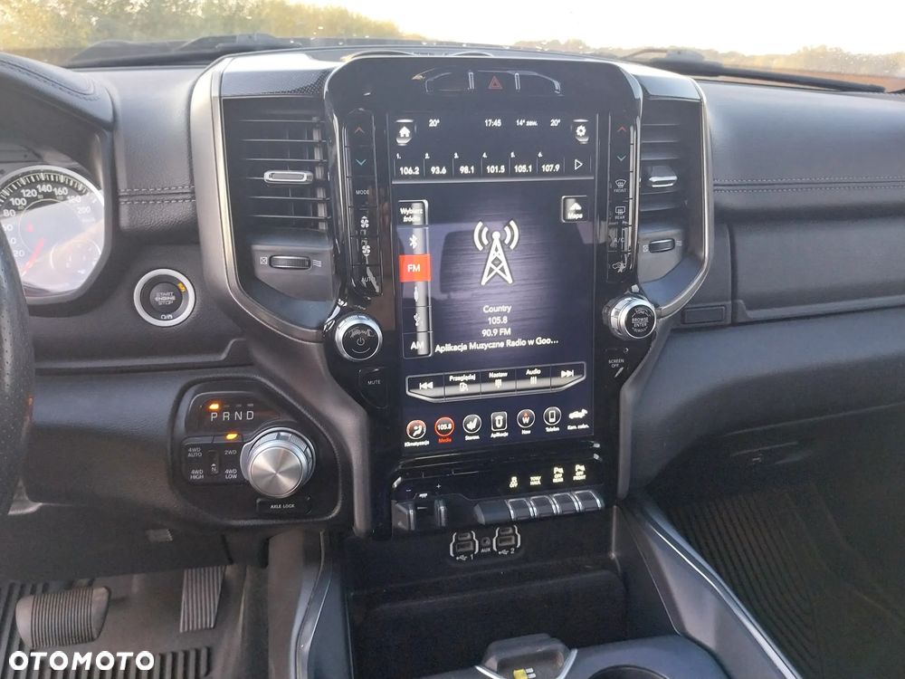Dodge RAM 5.7 4x4 - 16