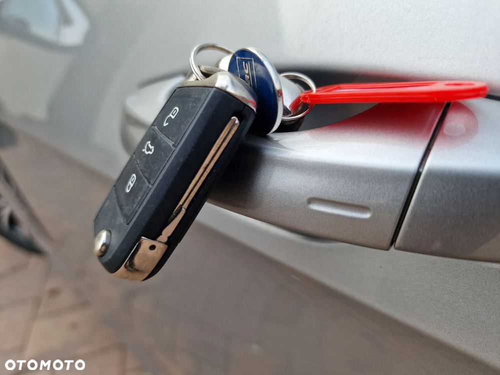 Volkswagen Golf 1.6 TDI BlueMotion Technology DSG Allstar - 35