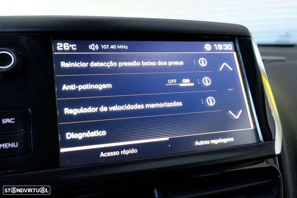Peugeot 2008 1.2 PureTech Style - 24