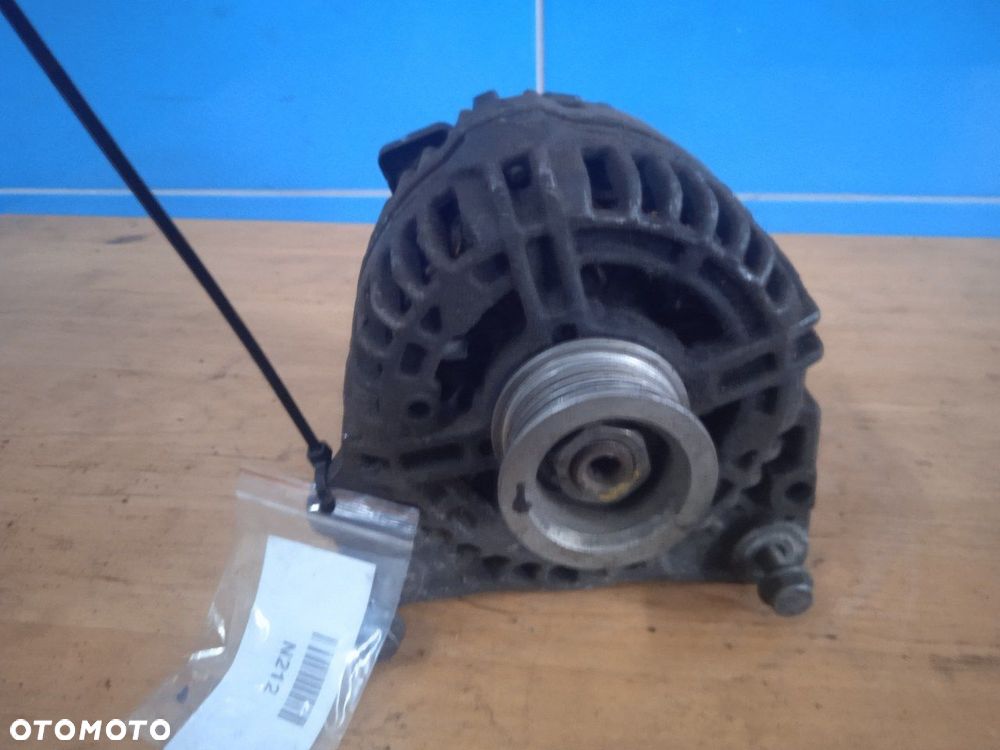 Alternator VAG 1.6 FSI 03C903023D - 1