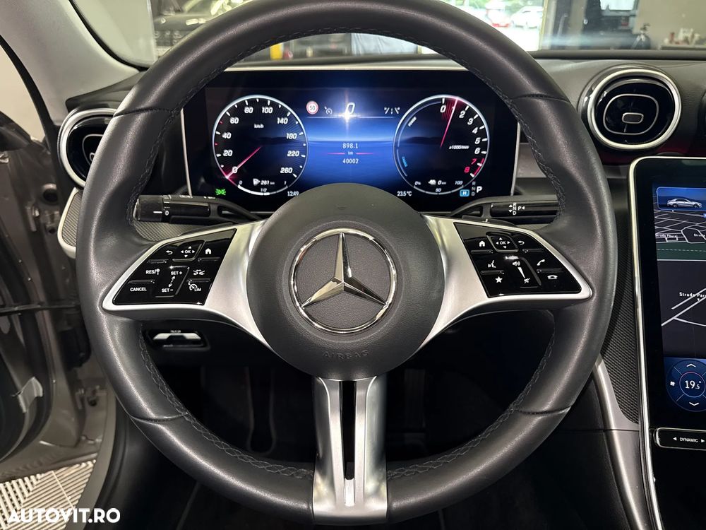 Mercedes-Benz C 300 PHEV - 17