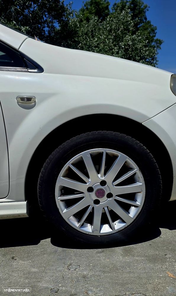 Fiat Grande Punto 1.2 Redbull Blue Elements - 3