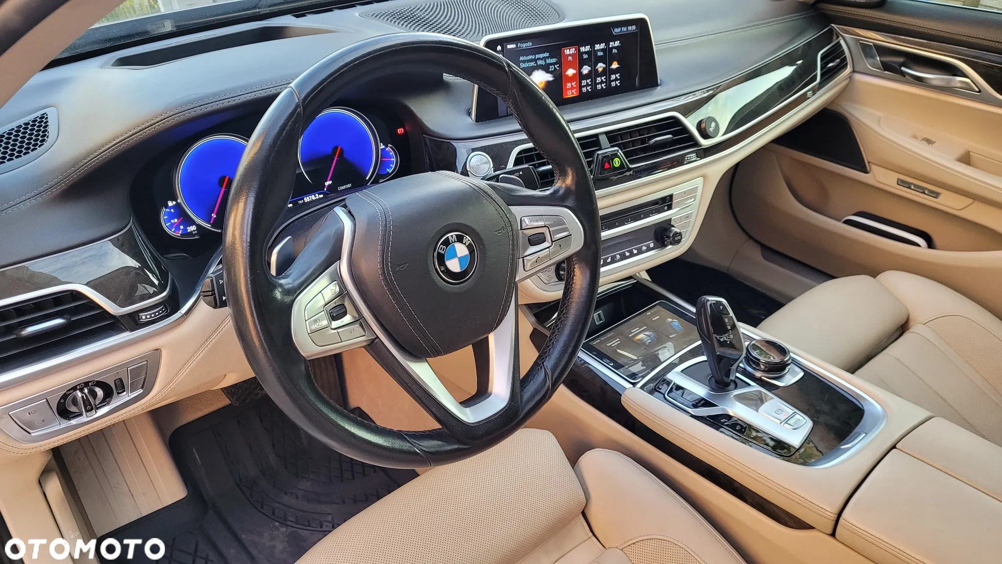 BMW Seria 7 740Li - 34