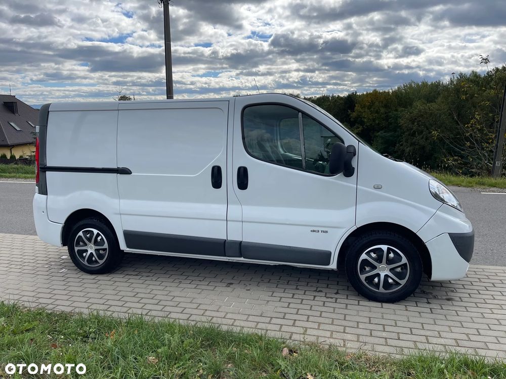 Opel Vivaro - 12