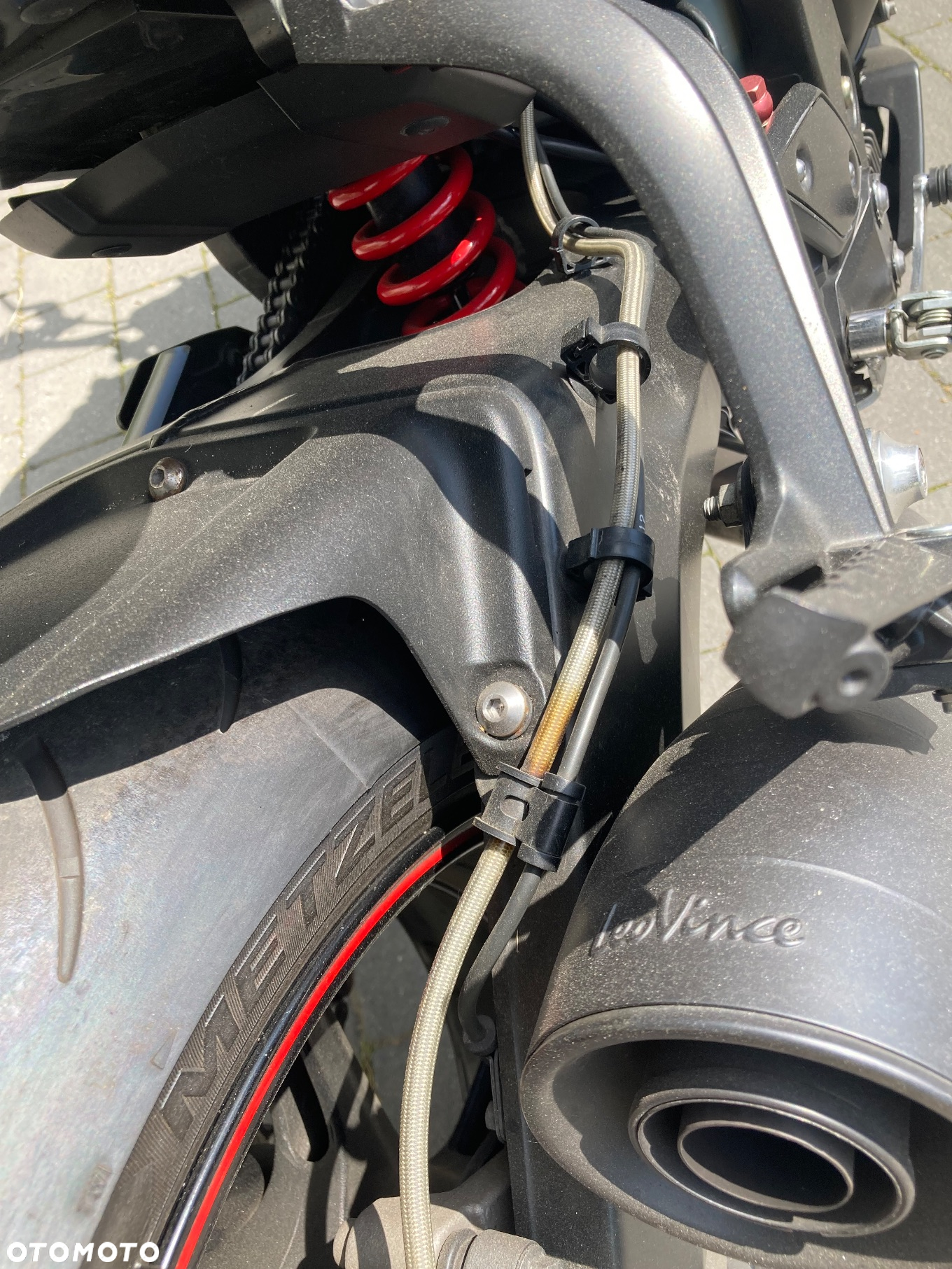 Yamaha FZ - 16