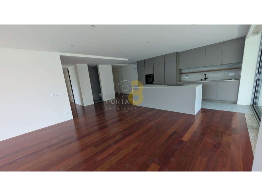 Apartamento T3 para arrendamento em empreendimento recente com pisc... - Grande imagem: 2/29